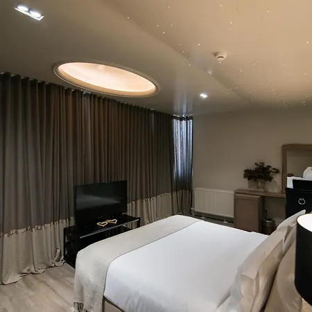 Mikelina Boutique Hotel 4*