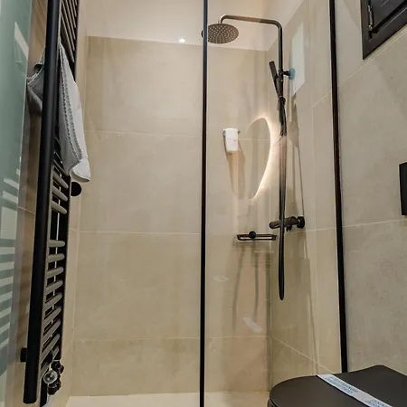 Mikelina Boutique 4*