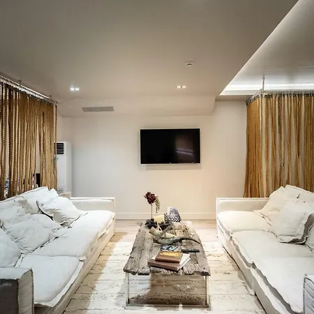 Hotel Mikelina Boutique 4*